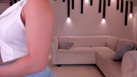 Snapshot of biancapierce_ chatting on October 14, 2025, 11:11 am Bianca Pierce online show from October 14, 2025, 11:11 am