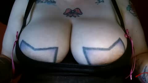 Snapshot of bianka_star_ chatting on February 11, 2025, 3:40 pm bianca online show from February 11, 2025, 3:40 pm