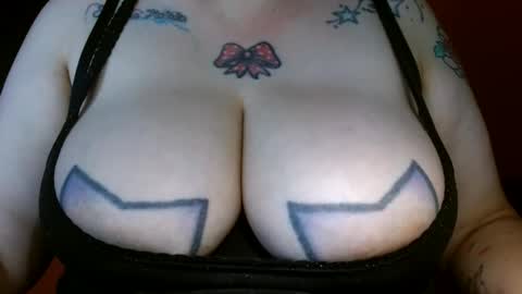 Snapshot of bianka_star_ chatting on February 13, 2025, 12:21 pm bianca online show from February 13, 2025, 12:21 pm