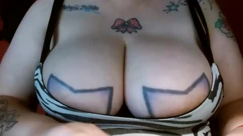 Snapshot of bianka_star_ chatting on March 6, 2025, 1:03 pm bianca online show from March 6, 2025, 1:03 pm