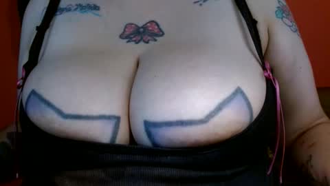 bianca online show from December 18, 2025, 2:01 pm