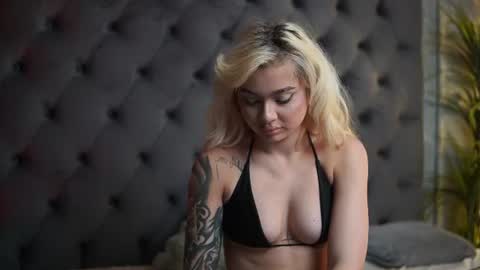  Bianka  online show from June 23, 2026, 8:40 pm