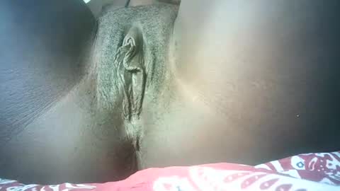 pretty online show from March 6, 2025, 10:30 am