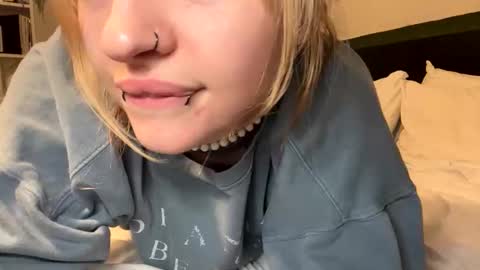 Snapshot of bibaby_ellie_ chatting on February 21, 2026, 3:29 am Ellie online show from February 21, 2026, 3:29 am