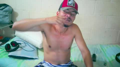 Snapshot of bichopeludo chatting on October 4, 2025, 12:19 am bichopeludo online show from October 4, 2025, 12:19 am