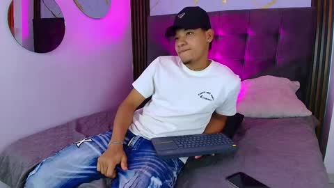 Snapshot of bick_jhonn chatting on May 23, 2026, 7:29 pm Bick Khonn online show from May 23, 2026, 7:29 pm