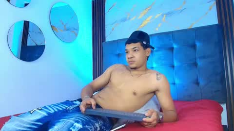 Snapshot of bick_jhonn chatting on May 29, 2026, 7:23 pm Bick Khonn online show from May 29, 2026, 7:23 pm