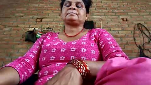 Mona online show from September 9, 2025, 3:17 am