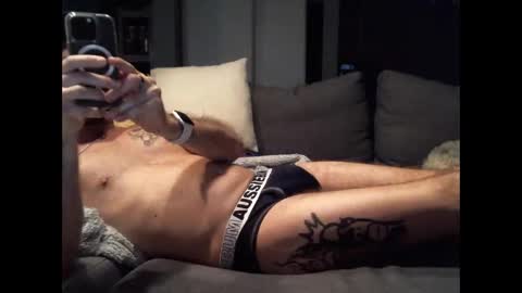 Snapshot of bidaddy83 chatting on September 30, 2025, 7:13 am bidaddy83 online show from September 30, 2025, 7:13 am