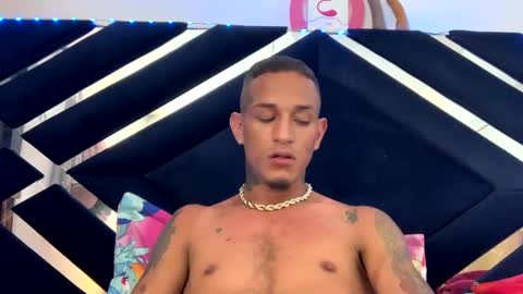 Stiven Leon online show from January 1, 2025, 11:27 am