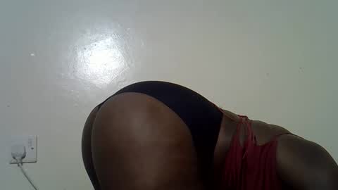 Snapshot of bigass_berry chatting on March 5, 2026, 6:59 pm bigass online show from March 5, 2026, 6:59 pm