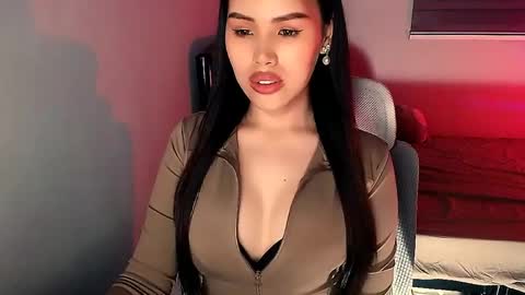 Snapshot of bigassslutdoll chatting on June 8, 2026, 1:11 pm Mia online show from June 8, 2026, 1:11 pm
