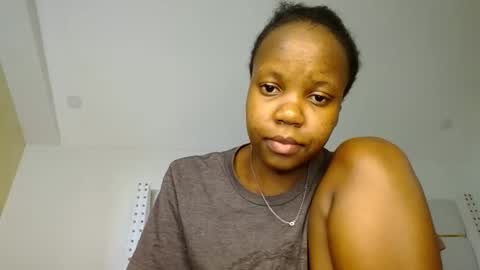 Snapshot of bigbaby004 chatting on December 20, 2025, 10:00 am bigbaby004 online show from December 20, 2025, 10:00 am