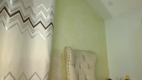 Snapshot of bigbaby004 chatting on December 22, 2025, 7:00 pm bigbaby004 online show from December 22, 2025, 7:00 pm