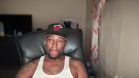 Snapshot of bigbackwoodcali chatting on September 17, 2025, 7:15 pm bigbackwoodcali online show from September 17, 2025, 7:15 pm