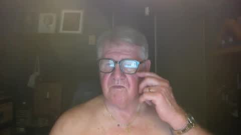 Snapshot of bigbeerdrinker1 chatting on April 3, 2026, 3:59 am bigbeerdrinker online show from April 3, 2026, 3:59 am