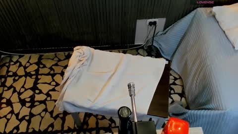 VIOLETA online show from November 1, 2025, 8:44 pm