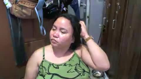 Snapshot of bigboobslyn chatting on July 3, 2026, 6:03 pm bigboobslyn online show from July 3, 2026, 6:03 pm
