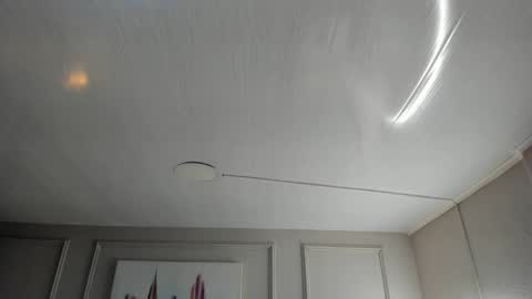   online show from September 28, 2025, 10:09 am