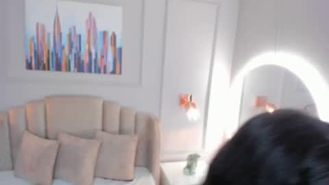   online show from October 29, 2025, 10:17 am