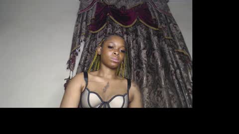 Snapshot of bigbooty_xchataa chatting on November 22, 2025, 10:36 am Lucy online show from November 22, 2025, 10:36 am