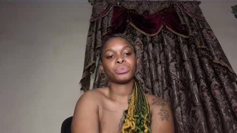 Snapshot of bigbooty_xchataa chatting on December 14, 2025, 12:05 am Lucy online show from December 14, 2025, 12:05 am