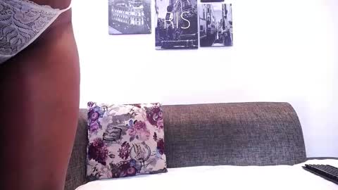 bigbootymommyy online show from December 5, 2025, 6:26 pm