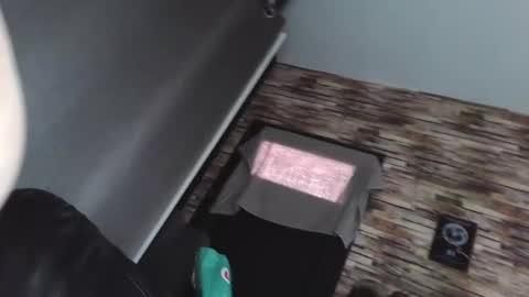 Snapshot of bigboyband chatting on January 18, 2026, 4:22 pm Bigboyband online show from January 18, 2026, 4:22 pm