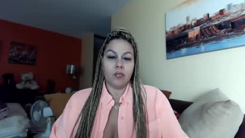 Snapshot of bigbreastsabrina chatting on December 17, 2024, 8:21 pm BIG BREAST SABRINA online show from December 17, 2024, 8:21 pm