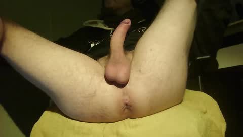 Snapshot of bigbro0007 chatting on March 4, 2025, 5:11 am bigbro0007 online show from March 4, 2025, 5:11 am