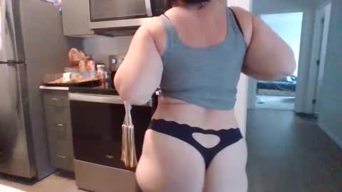 Snapshot of bigbutt35 chatting on February 17, 2026, 7:09 pm bigbutt35 online show from February 17, 2026, 7:09 pm