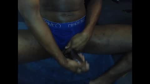 Snapshot of bigcalvin10 chatting on December 17, 2025, 7:42 pm bigcalvin10 online show from December 17, 2025, 7:42 pm