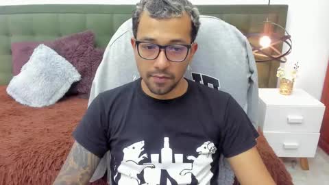 bigcock_hair online show from December 14, 2025, 5:51 pm