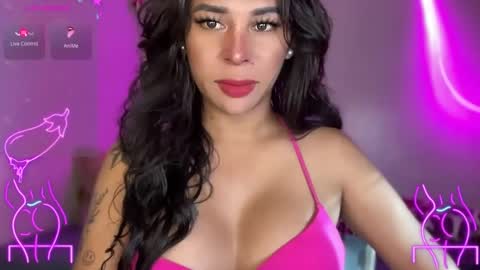 Snapshot of bigcockamanda23 chatting on December 2, 2025, 7:03 am queen amanda online show from December 2, 2025, 7:03 am