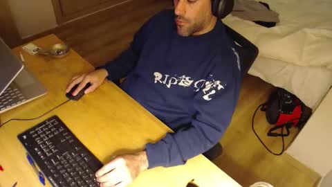 Snapshot of bigcok35spain chatting on December 21, 2025, 6:48 pm bigcok35spain online show from December 21, 2025, 6:48 pm