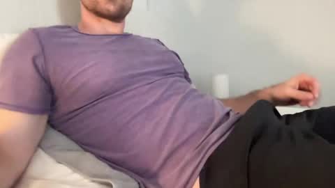 Snapshot of bigcollegecock69690 chatting on February 26, 2025, 10:20 pm bigcollegecock69690 online show from February 26, 2025, 10:20 pm
