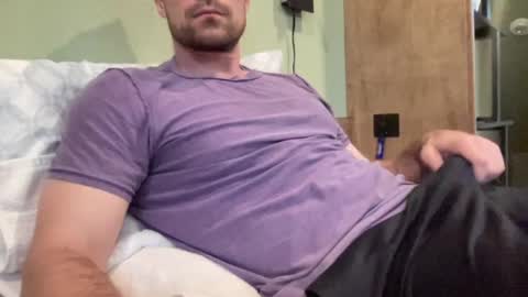 Snapshot of bigcollegecock69690 chatting on March 1, 2025, 12:50 am bigcollegecock69690 online show from March 1, 2025, 12:50 am