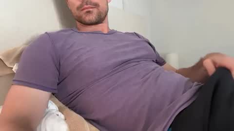Snapshot of bigcollegecock69690 chatting on March 18, 2026, 7:39 pm bigcollegecock69690 online show from March 18, 2026, 7:39 pm