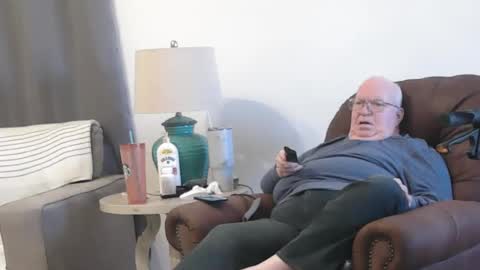 Snapshot of bigcraig123 chatting on March 6, 2025, 3:35 pm Craig online show from March 6, 2025, 3:35 pm