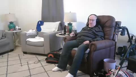 Snapshot of bigcraig123 chatting on March 11, 2025, 2:51 pm Craig online show from March 11, 2025, 2:51 pm