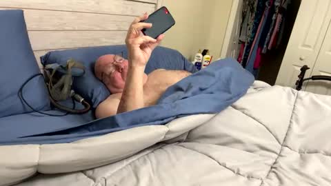 Snapshot of bigcraig123 chatting on October 3, 2025, 11:57 pm Craig online show from October 3, 2025, 11:57 pm