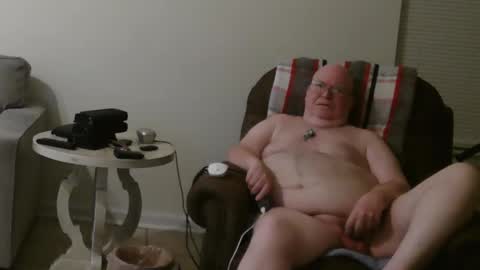 Snapshot of bigcraig123 chatting on October 20, 2025, 10:49 am Craig online show from October 20, 2025, 10:49 am