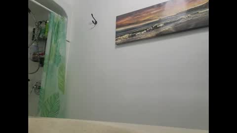 Snapshot of bigcumcanada chatting on December 15, 2025, 10:19 am bg online show from December 15, 2025, 10:19 am