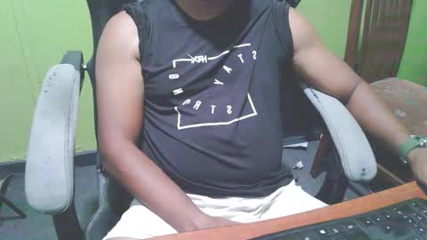 Snapshot of bigdickguyaux chatting on March 17, 2026, 7:06 pm bigdickguyaux online show from March 17, 2026, 7:06 pm