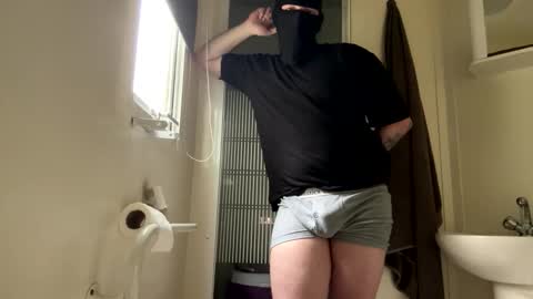 bigdickladbi online show from November 3, 2025, 1:01 pm
