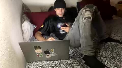 bigdickpapishampoo online show from November 9, 2025, 6:01 am