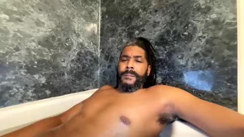 Snapshot of bigdinca chatting on December 16, 2025, 10:42 am bigdinca online show from December 16, 2025, 10:42 am