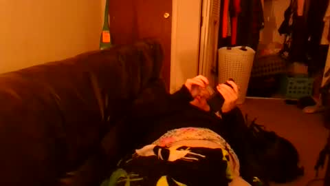 Madelyn online show from December 3, 2025, 4:31 am