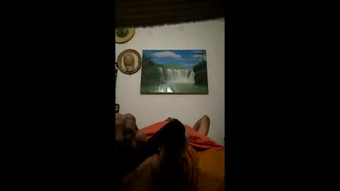 Snapshot of bigfalo58 chatting on December 17, 2025, 6:47 pm bigfalo58 online show from December 17, 2025, 6:47 pm