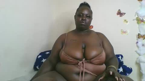 Bigg Cate online show from November 10, 2025, 10:53 pm